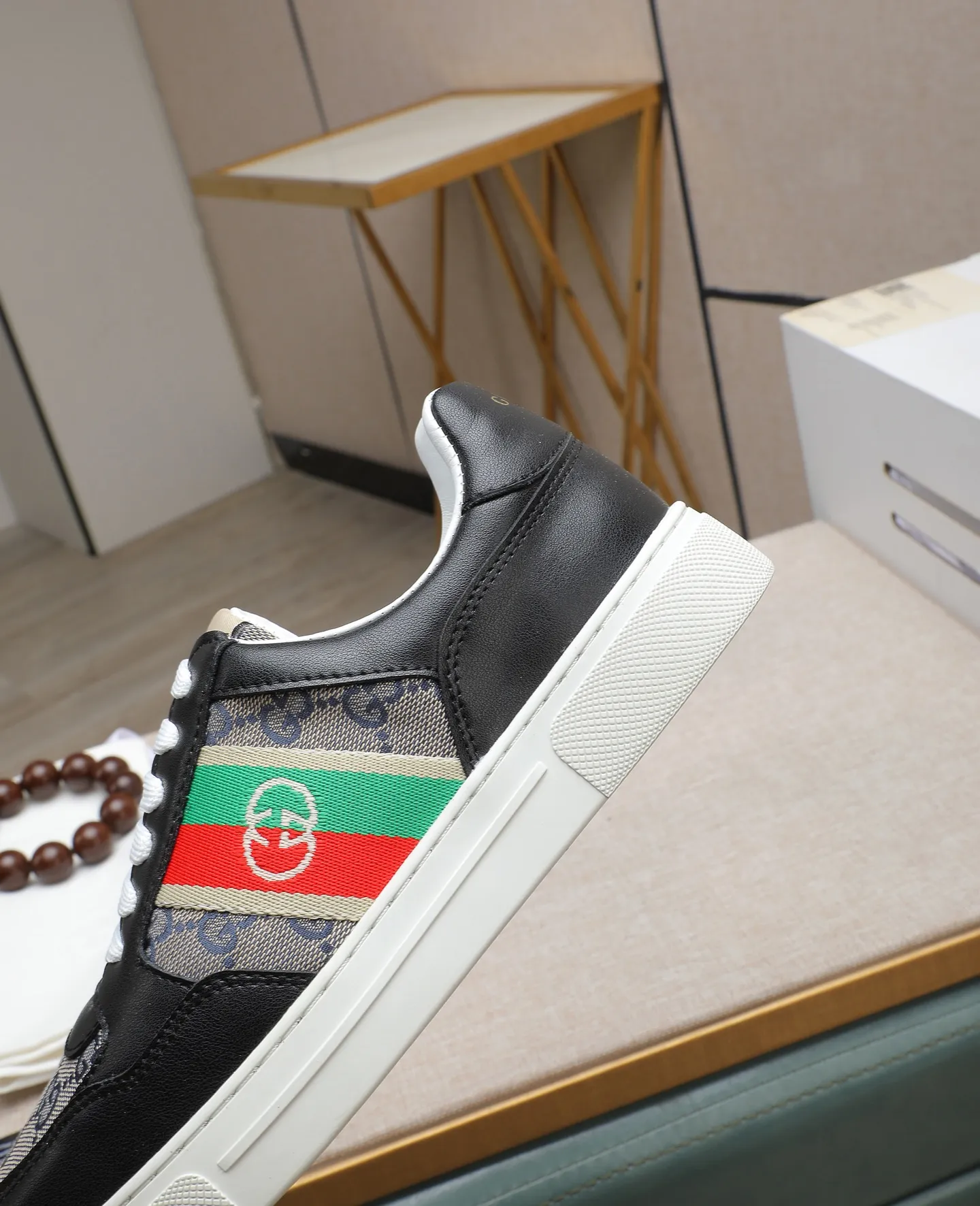 Men's shoes💰440 GUCCI🔍🔍Latest spring style On sale at the same time at the counter, original calfskin imported from Italy, genuine leather lining, (high-end, luxury, and class) exquisite workmanship, soles: original soles specially provided by the original factory, ⚠Exclusive double-layer movable molded soles are super comfortable⚠, real photos🎬The real ones are better🔍🔍"High quality·Follow the order" code number 38-44